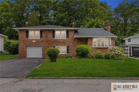 11 Amendola Drive, Netcong, NJ 07857