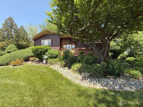 3 Guernsey Lane, East Brunswick, NJ 08816