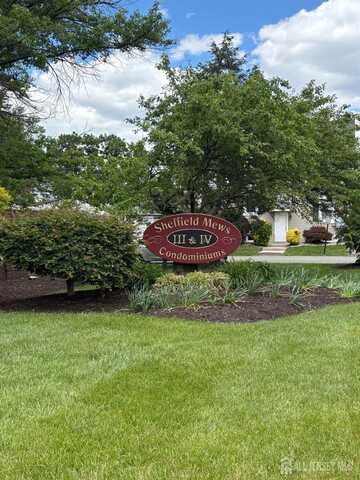 6 Canterbury Lane, Sayreville, NJ 08872