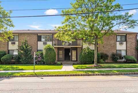 104 Cricket Lane, Woodbridge, NJ 07095