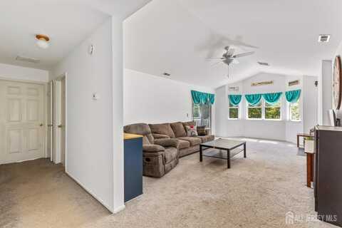54 Kensington Drive, Piscataway, NJ 08854