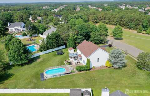 5 Samantha Drive, Monroe, NJ 08831