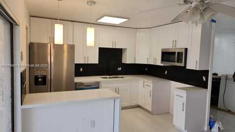 10350 SW 220th St, Cutler Bay, FL 33190