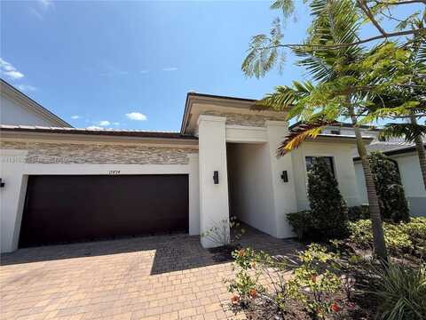 17494 SW 41st St, Miramar, FL 33029
