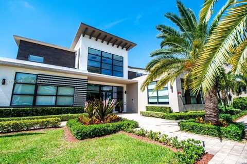 8300 N Sherman Cir, Miramar, FL 33025