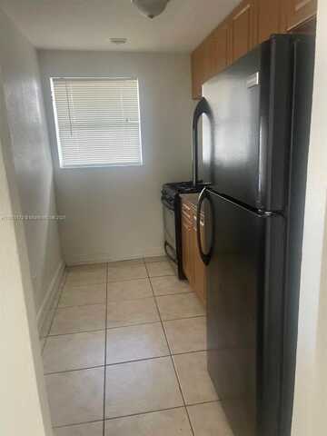 7101 SW 89th Ct, Miami, FL 33173
