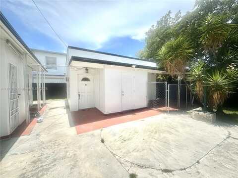 30 NW 32nd Pl, Miami, FL 33125