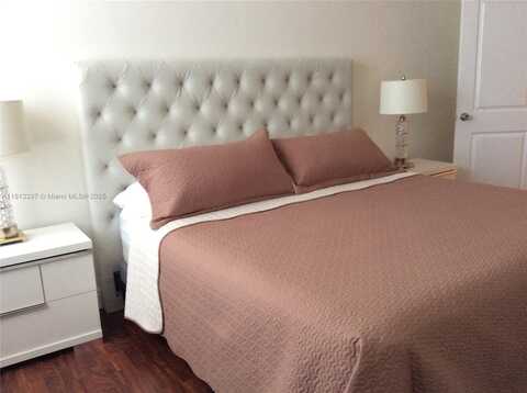 100 Lincoln Rd, Miami Beach, FL 33139