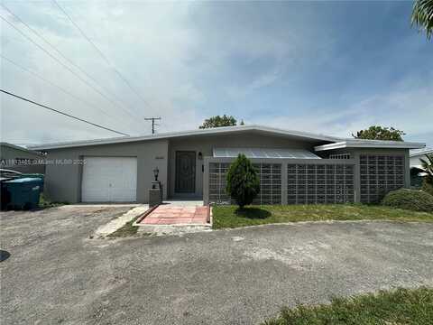 8845 SW 21st Ter, Miami, FL 33165