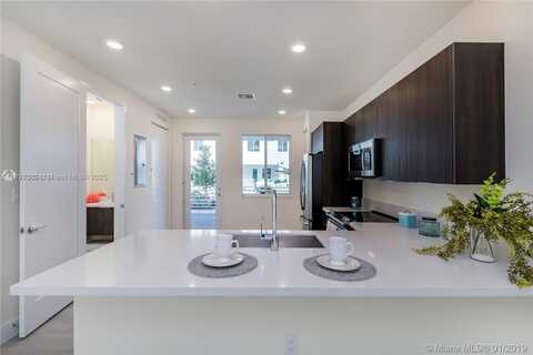 10226 NW 64th Ter, Doral, FL 33178