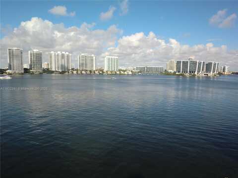 17600 N Bay Rd, Sunny Isles Beach, FL 33160