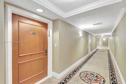 2000 Island Blvd, Aventura, FL 33160