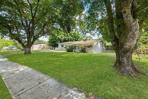 3841 NW 7th Ct, Lauderhill, FL 33311