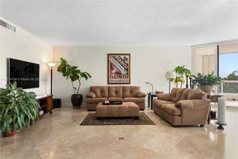 21050 Point Pl, Aventura, FL 33180