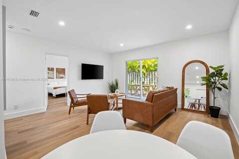 817 Tequesta St, Fort Lauderdale, FL 33312