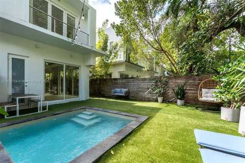 2908 Virginia St, Miami, FL 33133