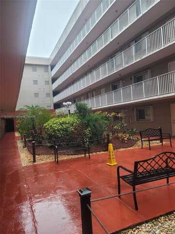 600 NW 32nd Pl, Miami, FL 33125