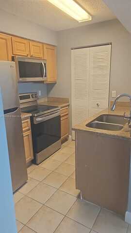 undefined, Pompano Beach, FL 33069