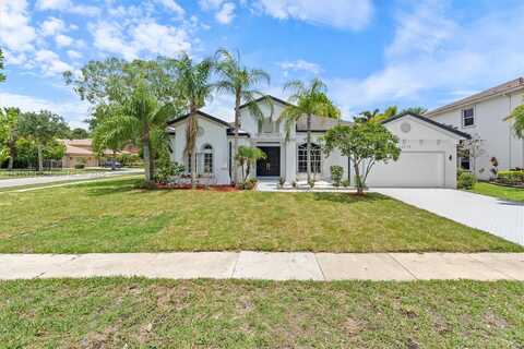 10275 Oak Meadow Ln, Lake Worth, FL 33449