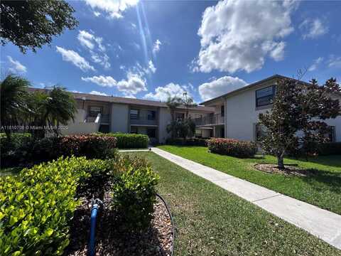 9577 W Mcnab Rd, Tamarac, FL 33321