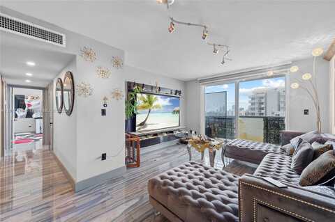 1345 Lincoln Rd, Miami Beach, FL 33139