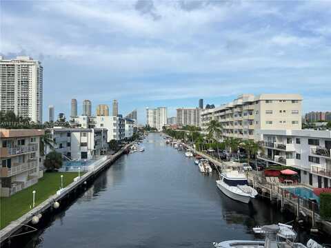 17051 NE 35th Ave, North Miami Beach, FL 33160