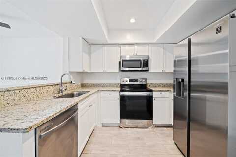 7403 NW 76th Ct, Tamarac, FL 33321