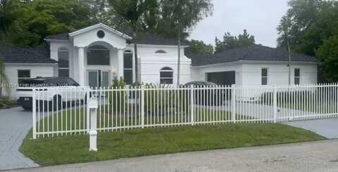 18420 SW 77th Ct, Cutler Bay, FL 33157