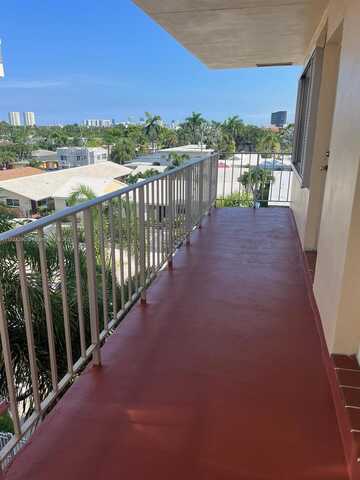 1747 Rodman St, Hollywood, FL 33020