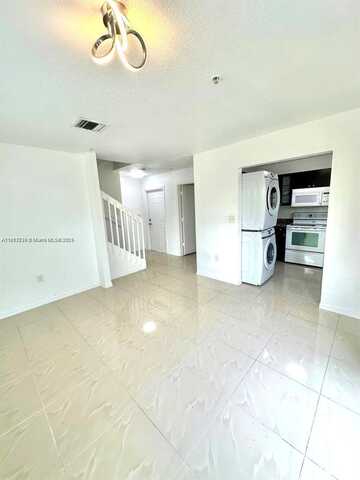 2066 NE 167th St, North Miami Beach, FL 33162