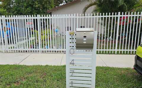10471 SW 174th Ter, Miami, FL 33157