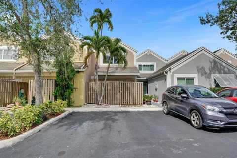 1449 NW 122nd Ter, Pembroke Pines, FL 33026