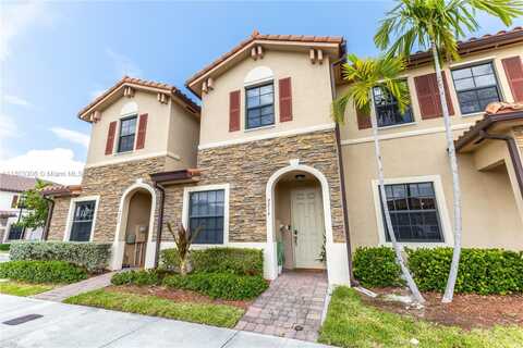 9214 W 33rd Ln, Hialeah, FL 33018