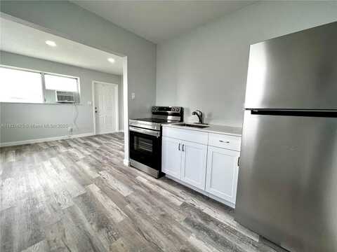 801 NW 7th Ave, Hallandale Beach, FL 33009