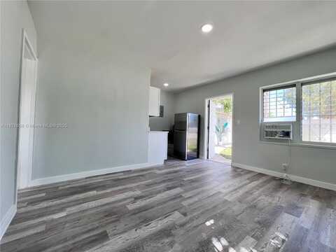 2901 NW 18th St, Fort Lauderdale, FL 33311