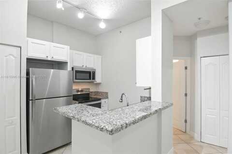 6001 SW 70th St, South Miami, FL 33143