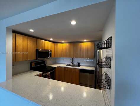 1401 S Federal Hwy, Boca Raton, FL 33432