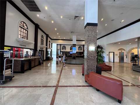 19201 N Collins Ave, Sunny Isles Beach, FL 33160
