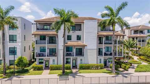 4714 NW 84th Ct, Doral, FL 33166