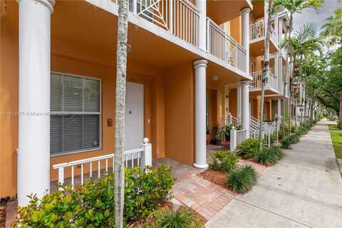 365 Olssen Ave, Fort Lauderdale, FL 33312