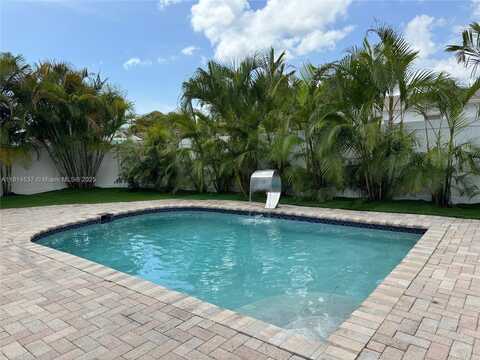 1628 Arthur St, Hollywood, FL 33020