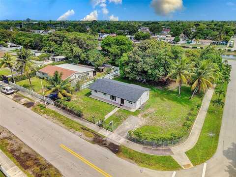 3354 NW 181st St, Miami Gardens, FL 33056