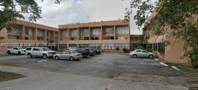 1305 W 46th St, Hialeah, FL 33012