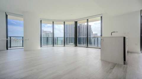 45 SW 9th St, Miami, FL 33130