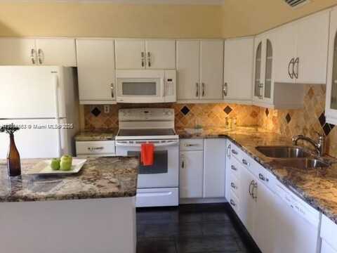 undefined, Lauderhill, FL 33319