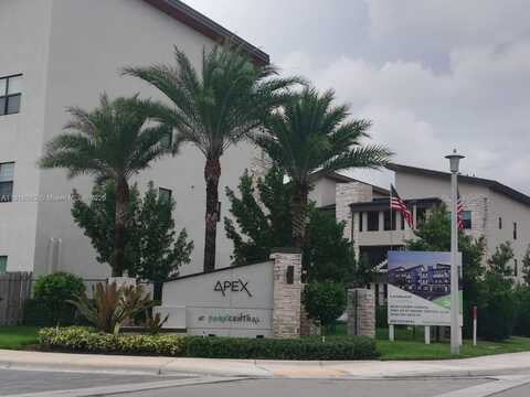 8055 NW 104th Ave, Doral, FL 33178