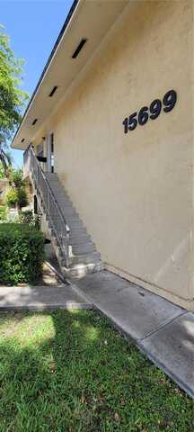 15699 SW 73rd Cir Ter, Miami, FL 33193