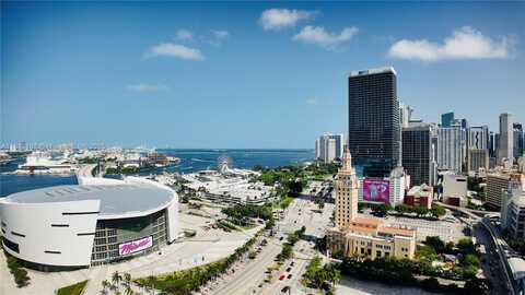 888 Biscayne Blvd, Miami, FL 33132