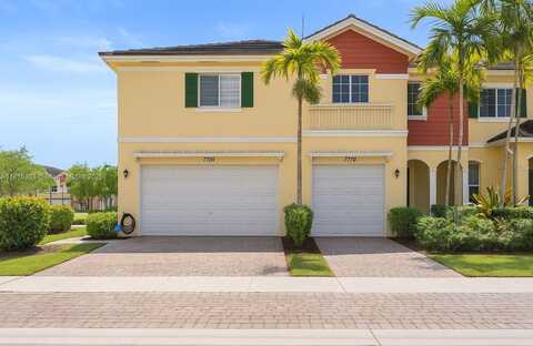 7702 Paddock Pl, Davie, FL 33328