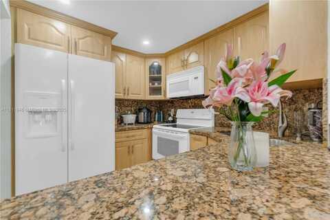 17101 NW 57th Ave, Miami Gardens, FL 33055